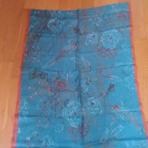 Saachi Brand Scarf with Red Trim